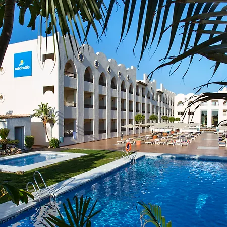 Mac Puerto Marina Hotel