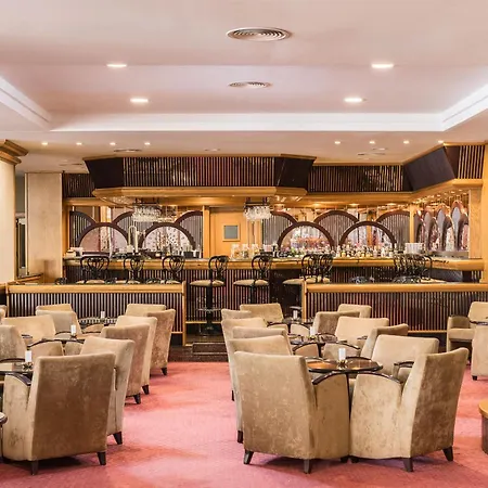 Hotel Mac Puerto Marina 4*