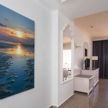 Mac Puerto Marina Benalmádena