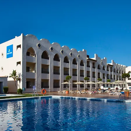 Mac Puerto Marina 4*