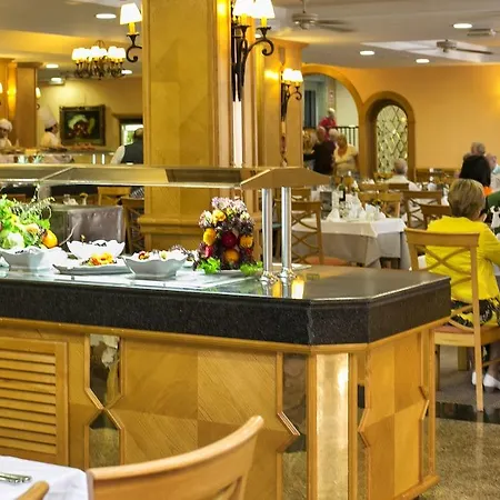 Mac Puerto Marina Hotel 4*