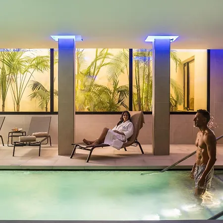 Mac Puerto Marina Hotel 4*